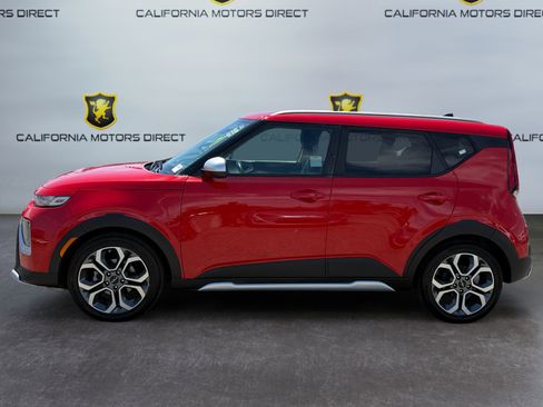 Used 2022 Kia Soul X-Line FWD image 2