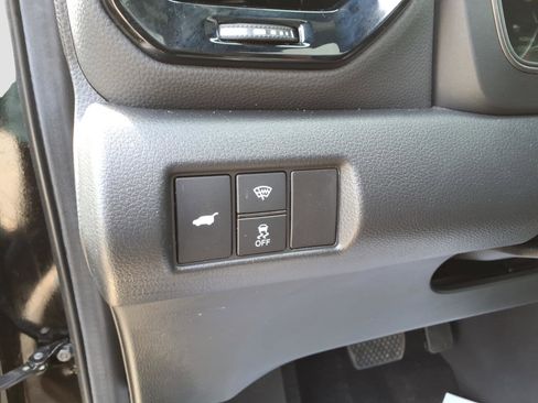 Used 2025 Honda Pilot TrailSport image 19