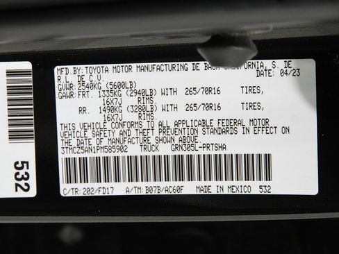 Used 2023 Toyota Tacoma TRD Off-Road image 19