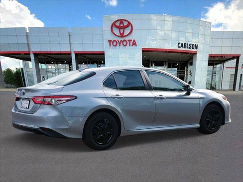 Certified 2020 Toyota Camry LE FWD image 5
