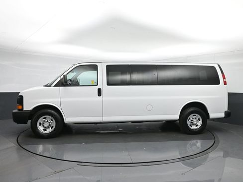 Used 2014 Chevrolet Express 3500 LS RWD image 4