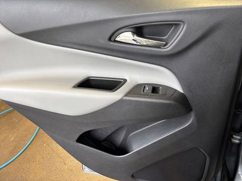 Used 2023 Chevrolet Equinox LS w/ LPO, Floor Liner Package AWD/4WD image 27