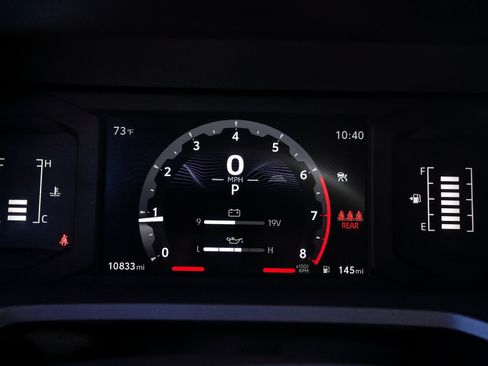 Used 2024 Toyota Tacoma SR w/ SR Upgrade Package AWD/4WD image 38