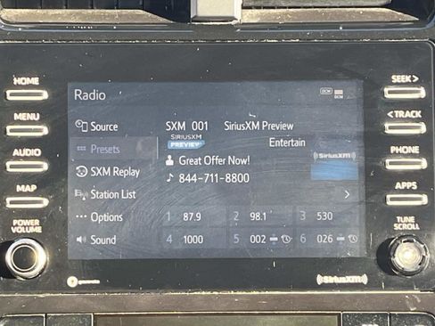 Used 2022 Toyota Prius L Eco image 14