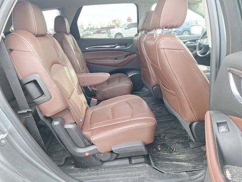 Used 2019 Buick Enclave Avenir w/ Avenir Technology Package image 11