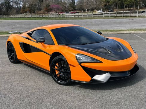Used 2016 McLaren 570S Coupe image 11