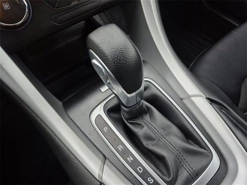 Used 2015 Ford Fusion SE image 15