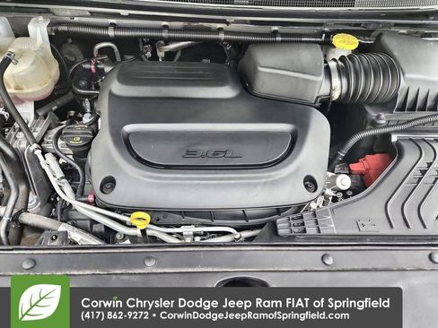 Used 2025 Chrysler Pacifica Limited FWD image 37