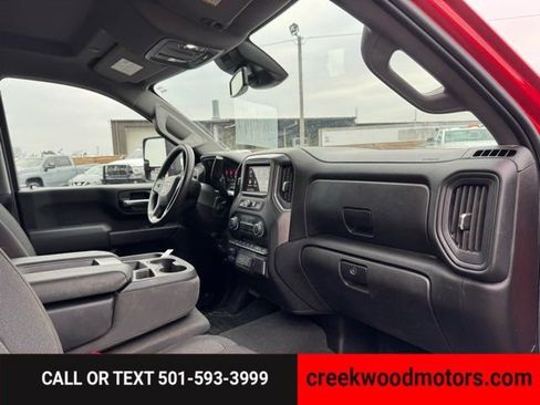 Used 2025 Chevrolet Silverado 2500 Custom w/ Custom Value Package image 13