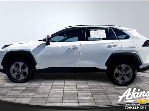 Used 2024 Toyota RAV4 XLE image 15