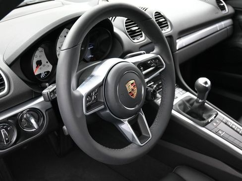 Used 2024 Porsche 718 Cayman image 17