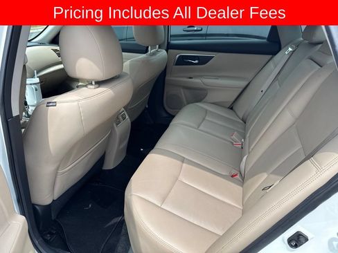 Used 2016 Nissan Altima 2.5 SL w/ 2.5 Technology Package FWD image 4