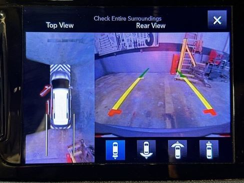 Used 2017 Chrysler Pacifica Limited w/ Advanced Safetytec Group image 15