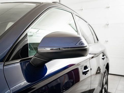 Certified 2025 Audi Q5 2.0T Premium w/ Convenience Plus Package image 17