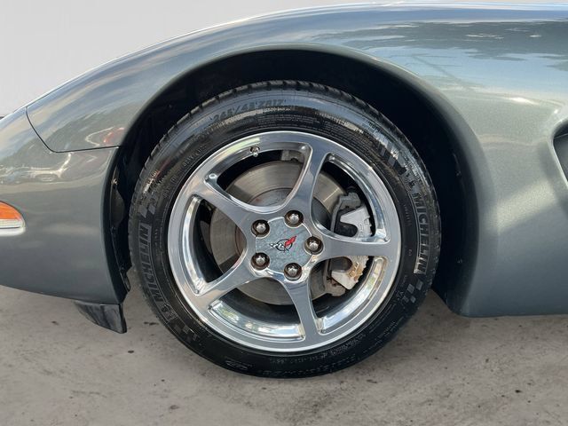 Used 2003 Chevrolet Corvette Convertible w/ Preferred Equipment Group1 RWD image 9