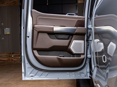 Used 2026 Ford F250 King Ranch w/ Chrome Package image 38