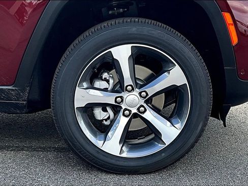 New 2025 Jeep Grand Cherokee Limited w/ Luxury Tech Group II image 10