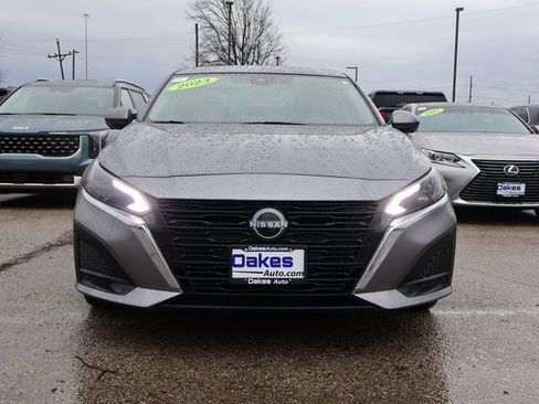 Used 2023 Nissan Altima 2.5 SL FWD image 3