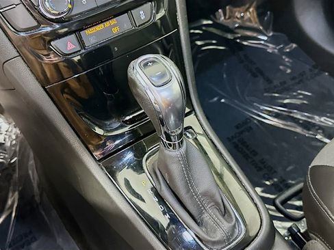 Used 2019 Buick Encore Preferred image 22