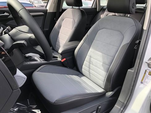 New 2026 Volkswagen Jetta SE FWD image 33