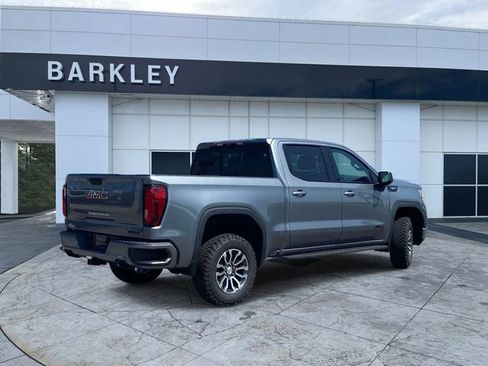 Used 2021 GMC Sierra 1500 AT4 w/ AT4 Value Package AWD/4WD image 3
