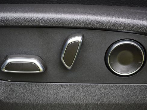 Used 2024 GMC Sierra 1500 Denali AWD/4WD image 24