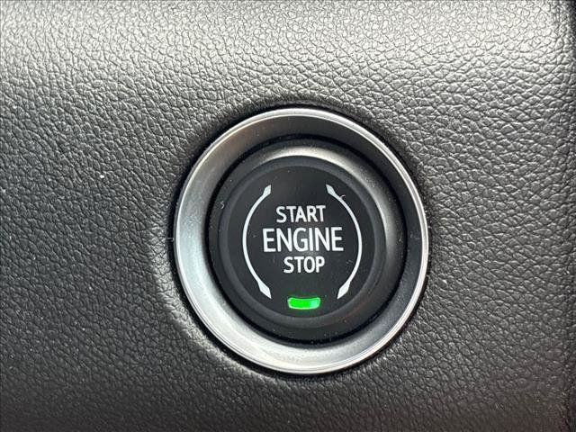 Certified 2025 GMC Acadia AT4 AWD/4WD image 19