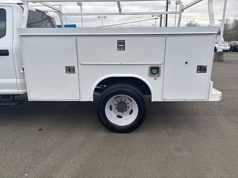 Used 2022 Ford F450 XLT image 25