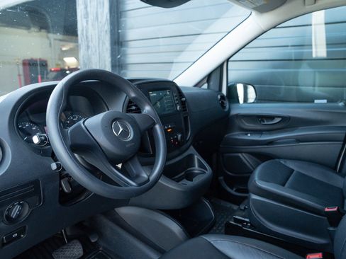 Used 2022 Mercedes-Benz Metris image 15