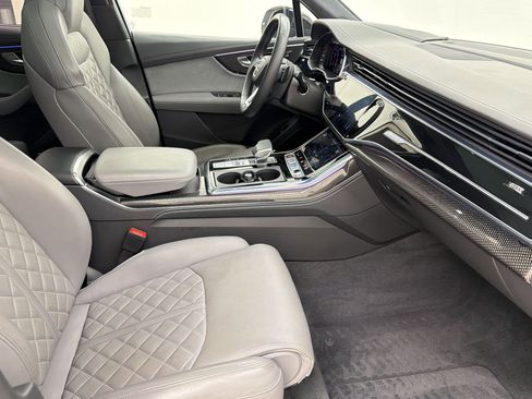 Used 2023 Audi SQ7 Prestige AWD/4WD image 29