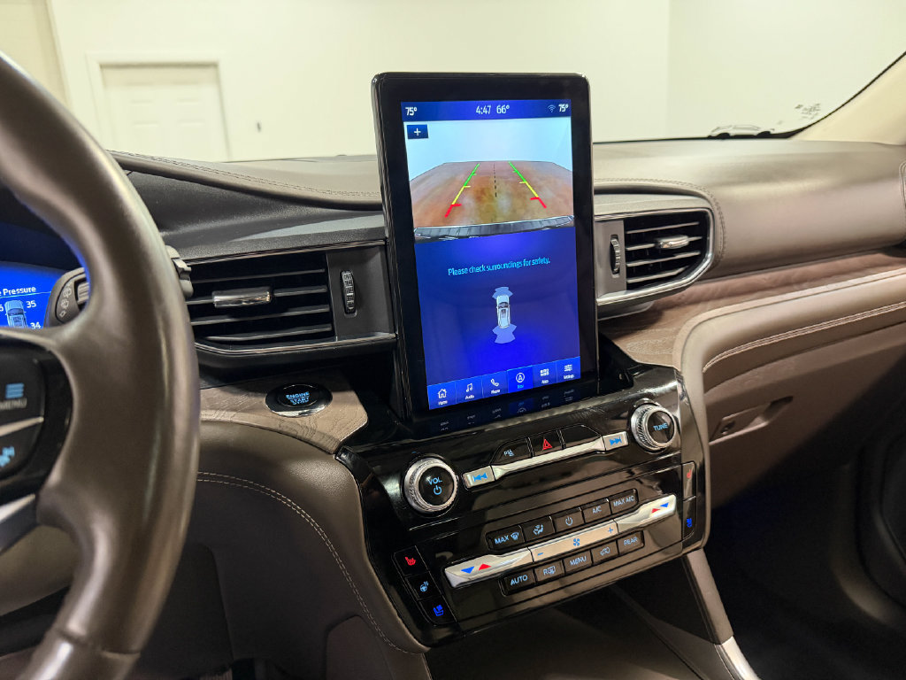 Used 2023 Ford Explorer Platinum w/ Technology Package AWD/4WD image 84