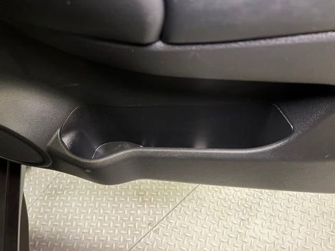 Used 2017 Nissan Rogue SV AWD/4WD image 44