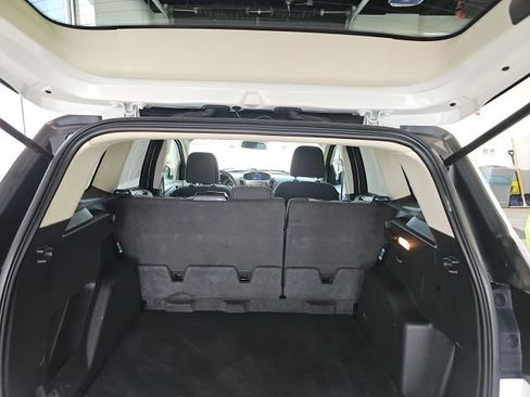 Used 2017 Ford Escape SE image 7