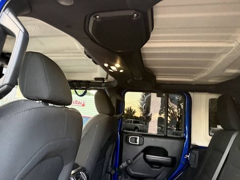 Used 2020 Jeep Wrangler Unlimited Sport AWD/4WD image 8