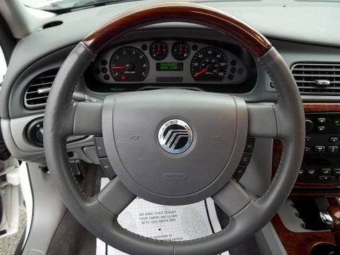 Used 2005 Mercury Sable LS image 18