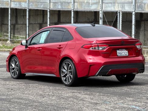 Used 2021 Toyota Corolla SE w/ SE Premium Package FWD image 7