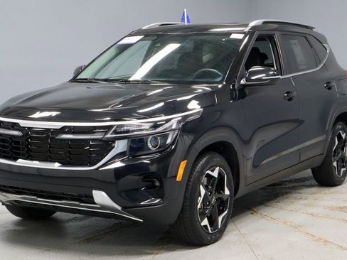 Used 2024 Kia Seltos EX AWD/4WD image 9