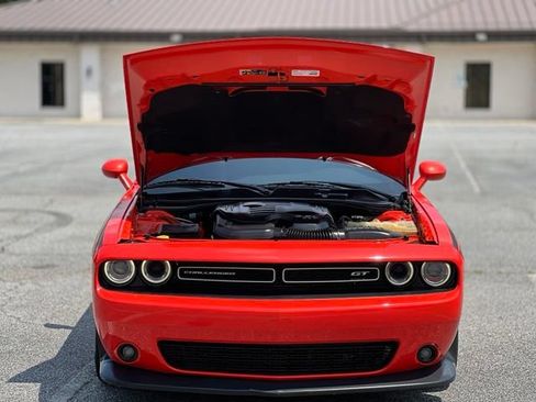 Used 2019 Dodge Challenger GT RWD image 33