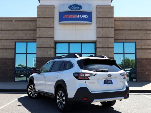 Used 2023 Subaru Outback Limited XT AWD/4WD image 8