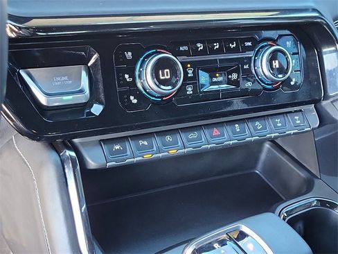 Used 2024 GMC Sierra 1500 AT4X image 16