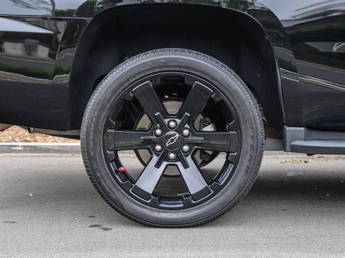 Used 2018 Chevrolet Tahoe LT image 13