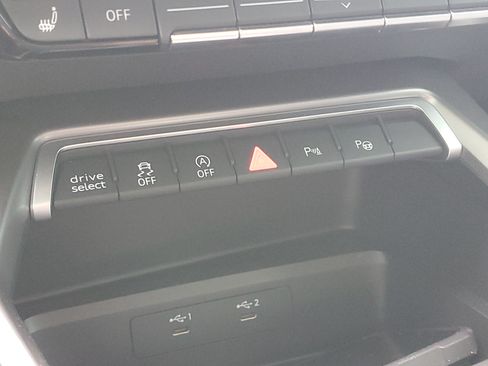 Used 2024 Audi A3 2.0T Premium FWD image 31