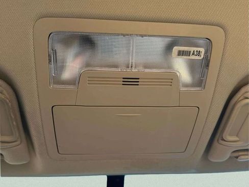 Used 2015 Toyota Camry LE image 26