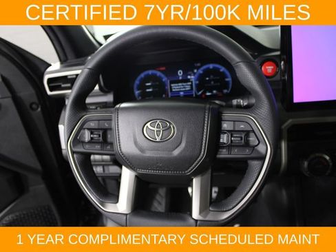 Used 2025 Toyota Tacoma TRD Sport AWD/4WD image 20