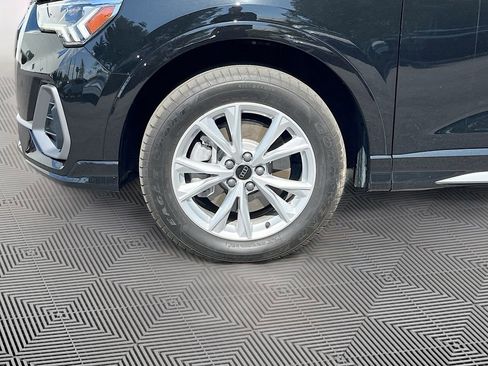 Used 2024 Audi Q3 2.0T Premium Plus image 11