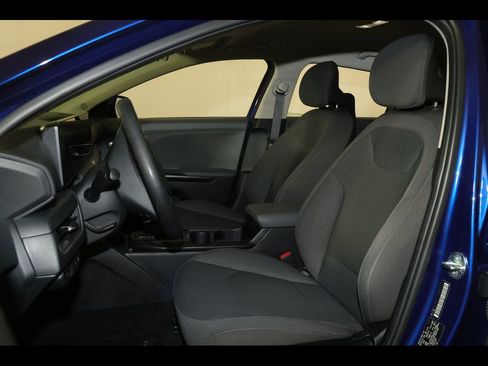 Used 2025 Kia K4 FWD image 20