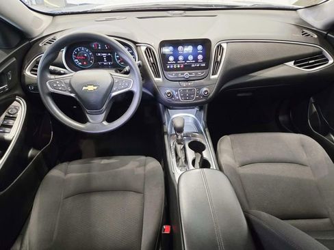 Used 2025 Chevrolet Malibu LT FWD image 6