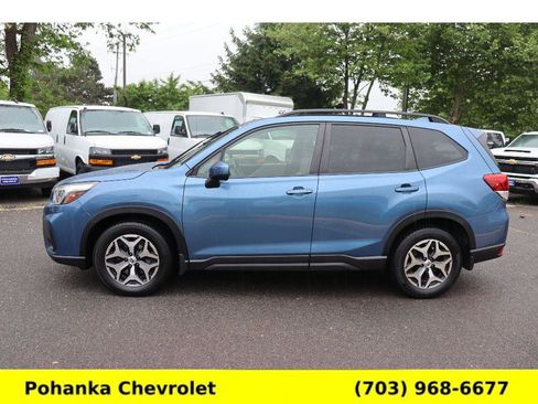 Used 2021 Subaru Forester Premium AWD/4WD image 4