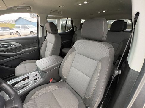 Used 2020 Chevrolet Traverse LS image 30