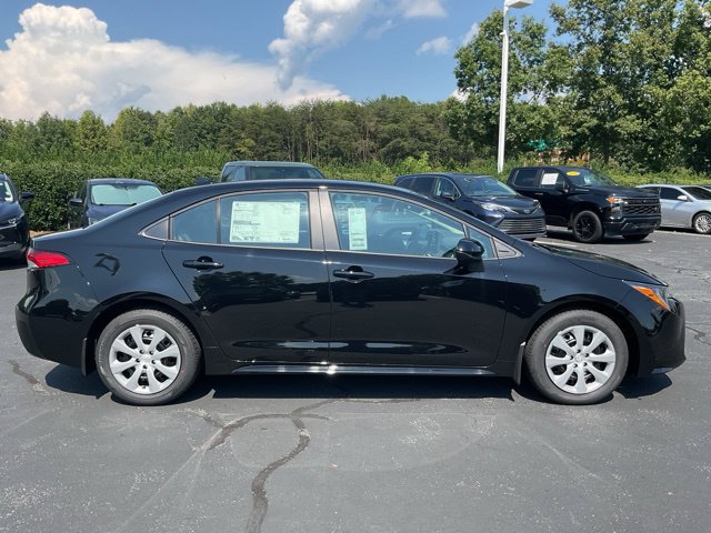 New 2026 Toyota Corolla LE FWD image 5